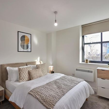 Seven Living Slough - Free Parking & Fast Wi-Fi Apartment Ngoại thất bức ảnh