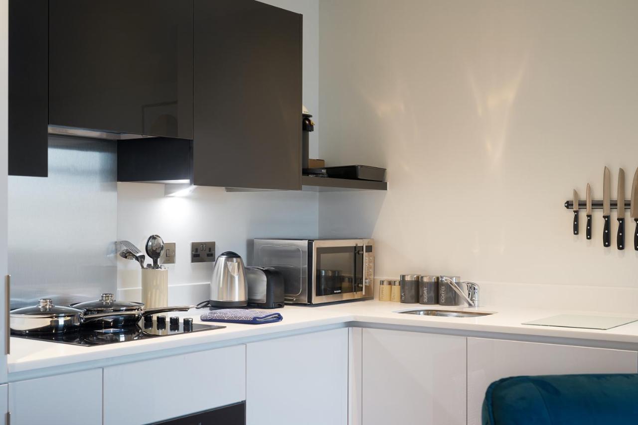 Seven Living Slough - Free Parking & Fast Wi-Fi Apartment Ngoại thất bức ảnh