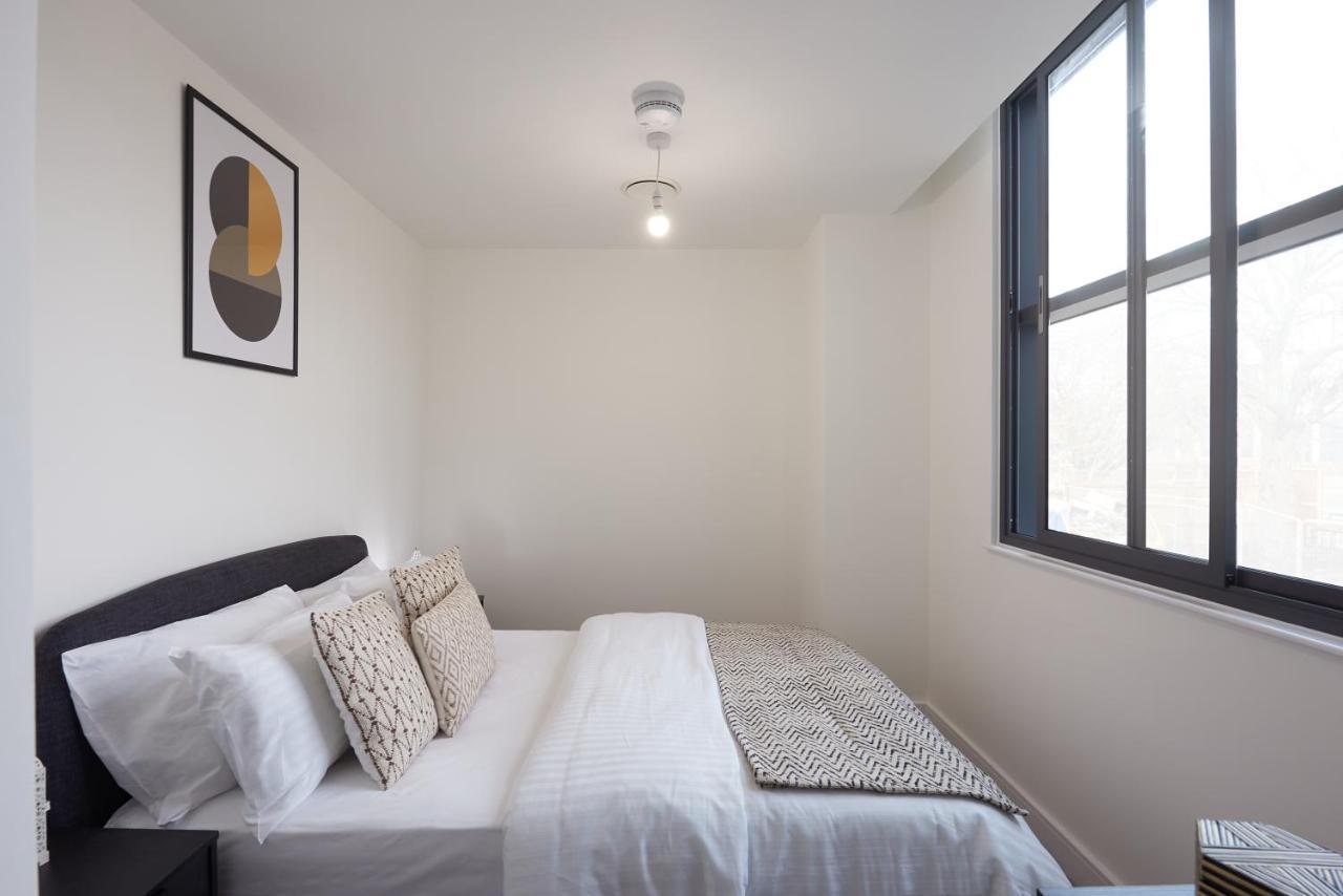 Seven Living Slough - Free Parking & Fast Wi-Fi Apartment Ngoại thất bức ảnh